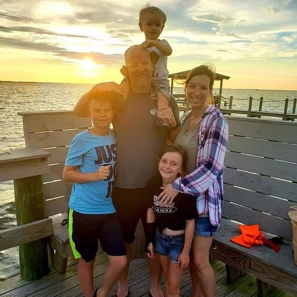 Meet your Posher, Alison - Picture 1 of 1